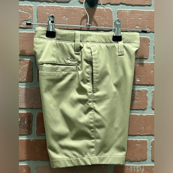 Under Armour boys hear gear size 6 golf/athletic shorts EUC - Picture 2 of 5
